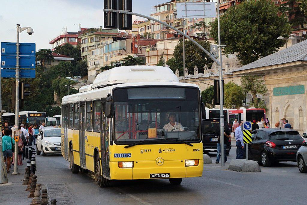 İstanbul İETT Otobüsü